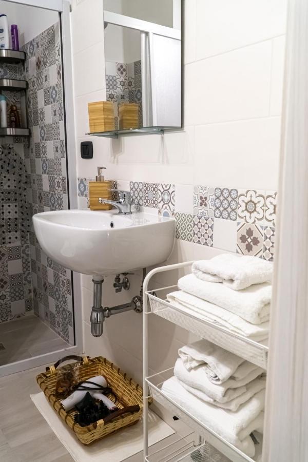 Апартаменты A Casa Di Nonna Ada Мандурия Экстерьер фото